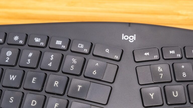 Technologia w służbie HR: przegląd narzędzi i aplikacji Technologia w służbie HR: przegląd narzędzi i aplikacji